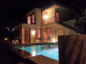 Whole Modern Villa With Pool And Near The Sea